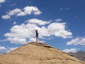 《英雄远征最新出装顺序攻略》（提升胜率的最佳装备选择，抢先获得胜利的关键！）